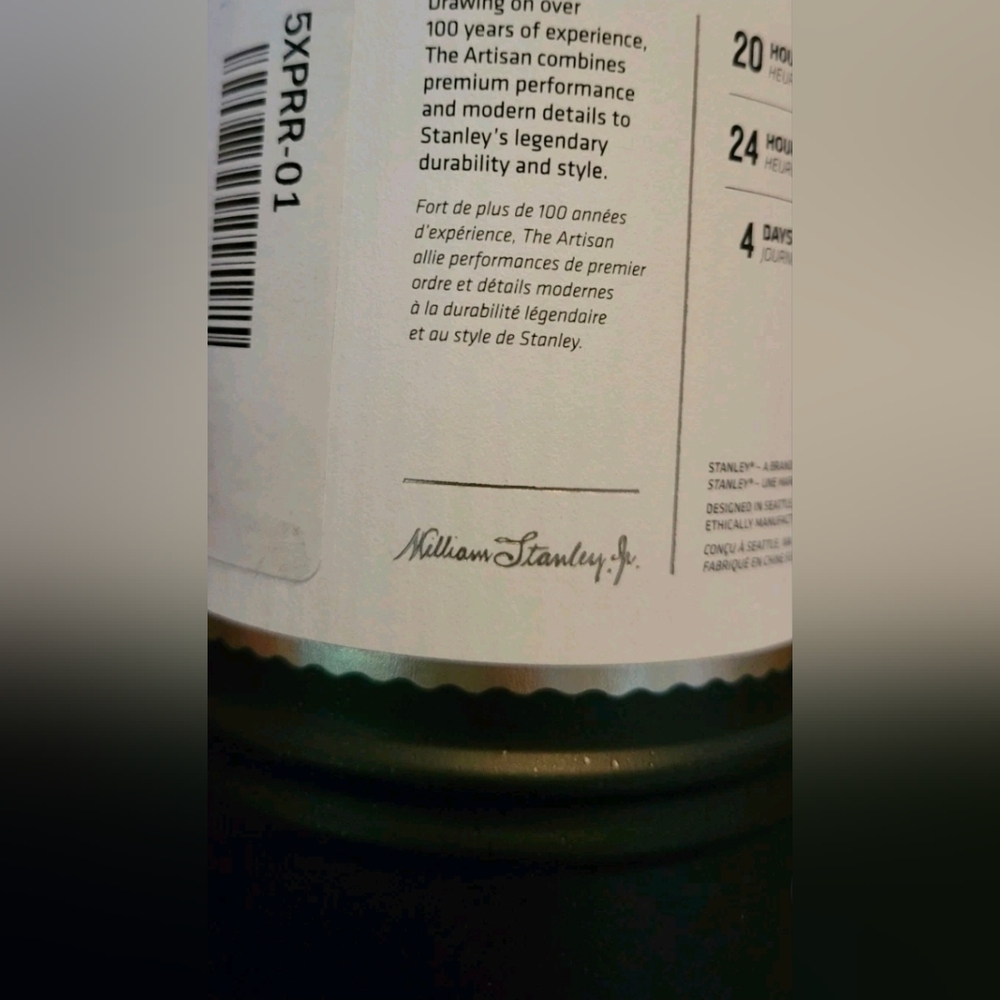 STANLEY The Artisan Thermal Bottle 20 Oz in BLACK NEW - Picture 8 of 9